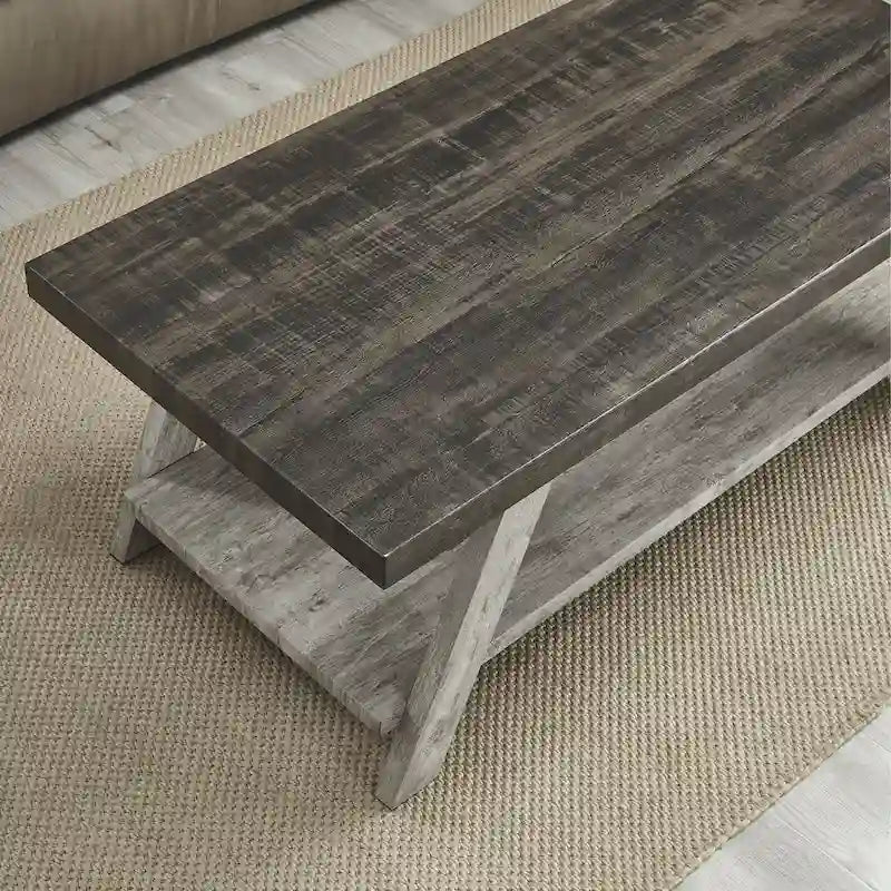 Table basse contemporaine en bois bicolore vieilli pour salon avec étagère
