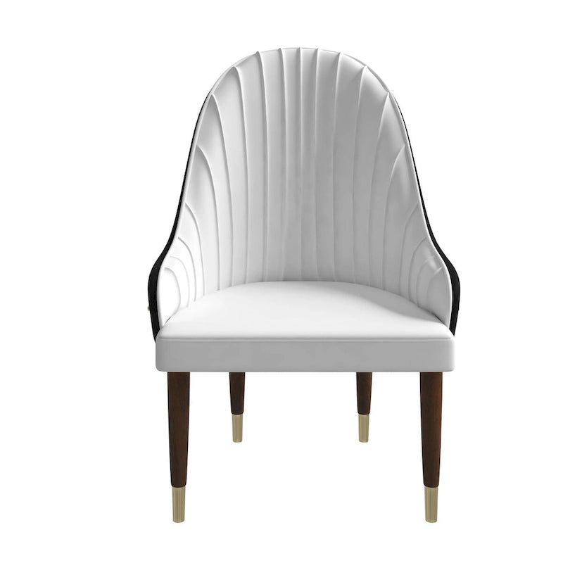 Chaise de salle à manger en cuir avec dossier ondulé et accents dorés Collection Elara